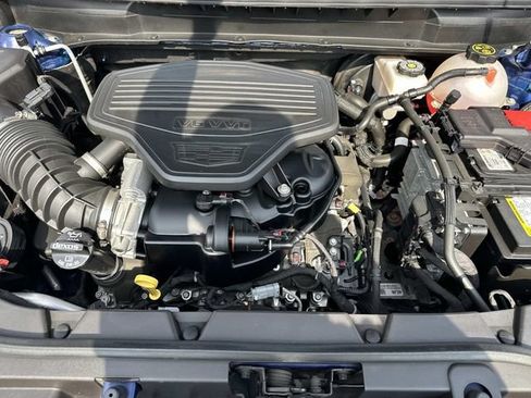 Certified 2024 Cadillac XT5 Sportv AWD/4WD image 10