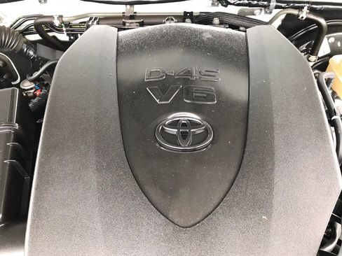 Used 2020 Toyota Tacoma SR w/ SX Package AWD/4WD image 50