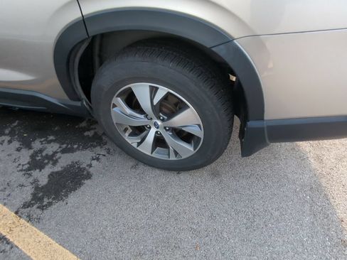 Used 2020 Subaru Ascent Premium w/ Convenience Package AWD/4WD image 5