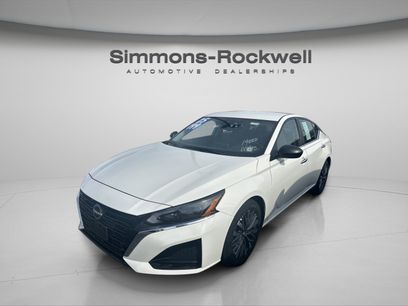 Used 2025 Nissan Altima 2.5 SV