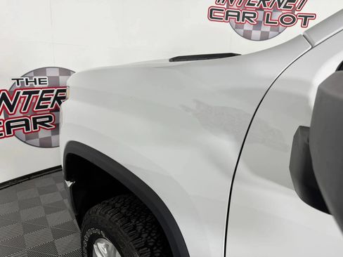 Used 2020 Chevrolet Silverado 2500 LT AWD/4WD image 23