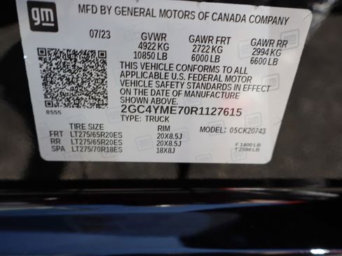 Used 2024 Chevrolet Silverado 2500 Custom w/ Custom Value Package image 21