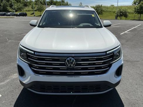 Used 2024 Volkswagen Atlas SEL AWD/4WD image 11