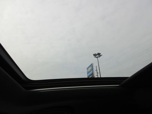 Used 2022 Chevrolet TrailBlazer ACTIV w/ Sun and Liftgate Package image 36