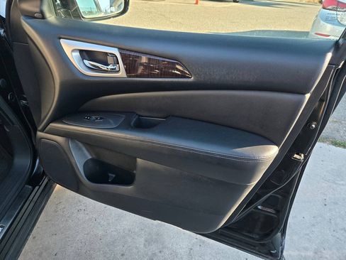 Used 2015 Nissan Pathfinder Platinum w/ Cargo Package AWD/4WD image 37