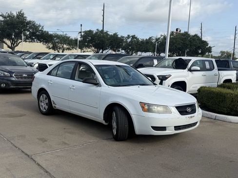 Used 2008 Hyundai Sonata GLS FWD image 3