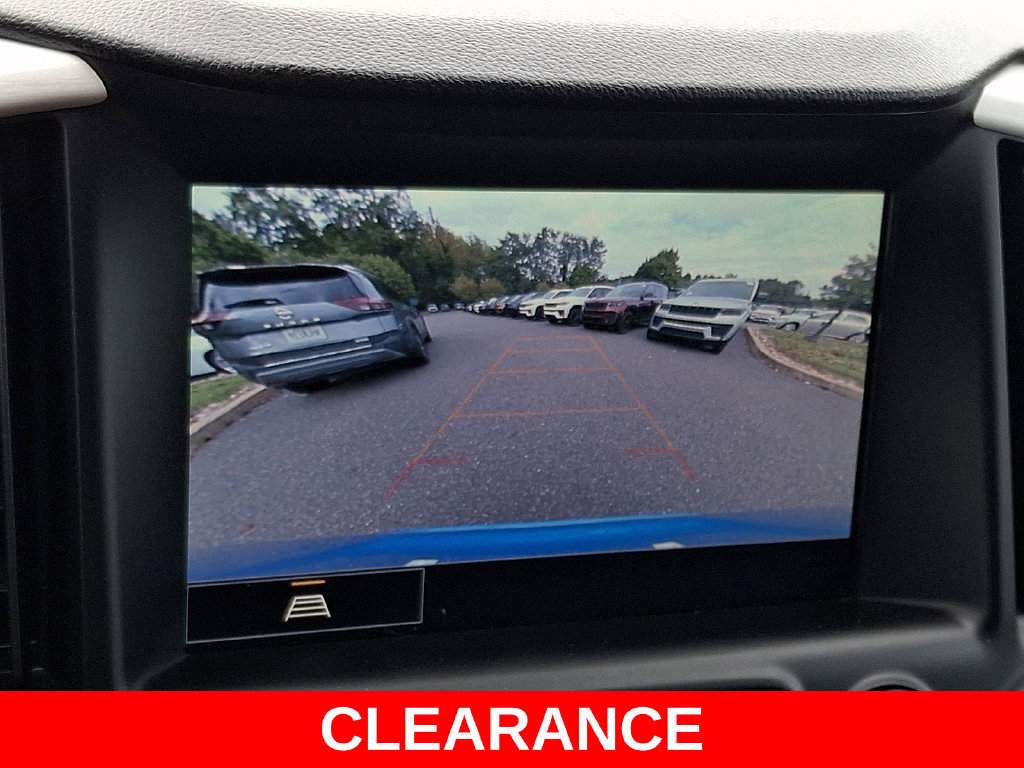 Used 2024 GMC Terrain SLT AWD/4WD image 18