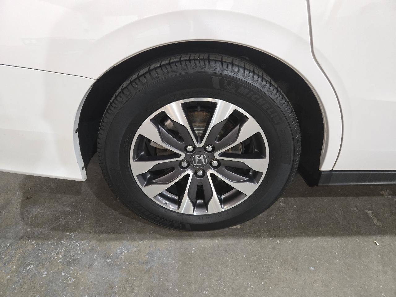Used 2023 Honda Odyssey EX-L image 28