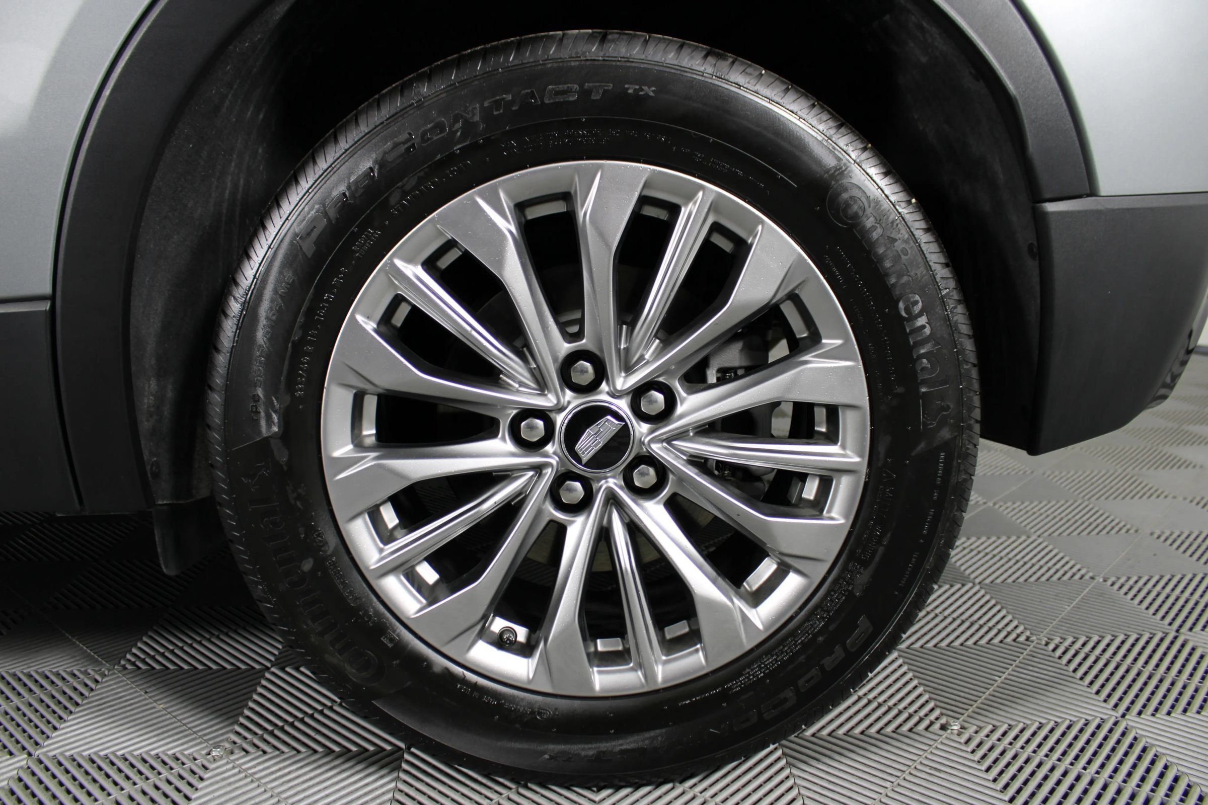 Used 2024 Cadillac XT4 Premium Luxury FWD image 50
