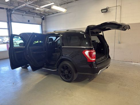 Used 2021 Ford Expedition XLT AWD/4WD image 10
