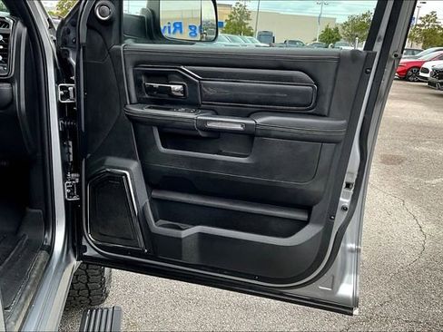 Used 2022 RAM 3500 Limited AWD/4WD image 27