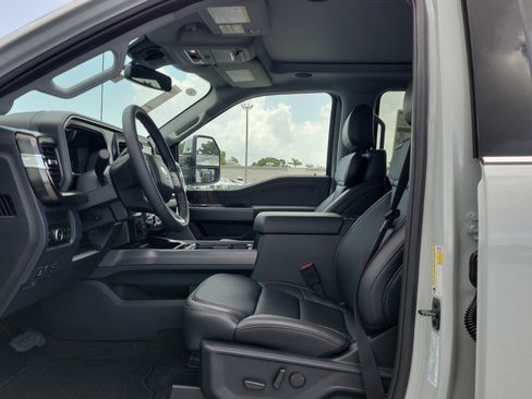 New 2026 Ford F450 Lariat w/ Lariat Ultimate Package AWD/4WD image 15