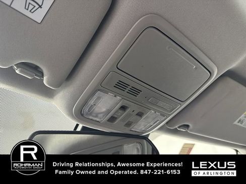 Used 2016 Honda Pilot Touring image 10