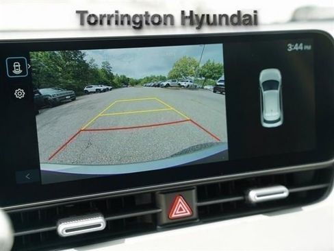 New 2025 Hyundai Ioniq 5 SEL image 18