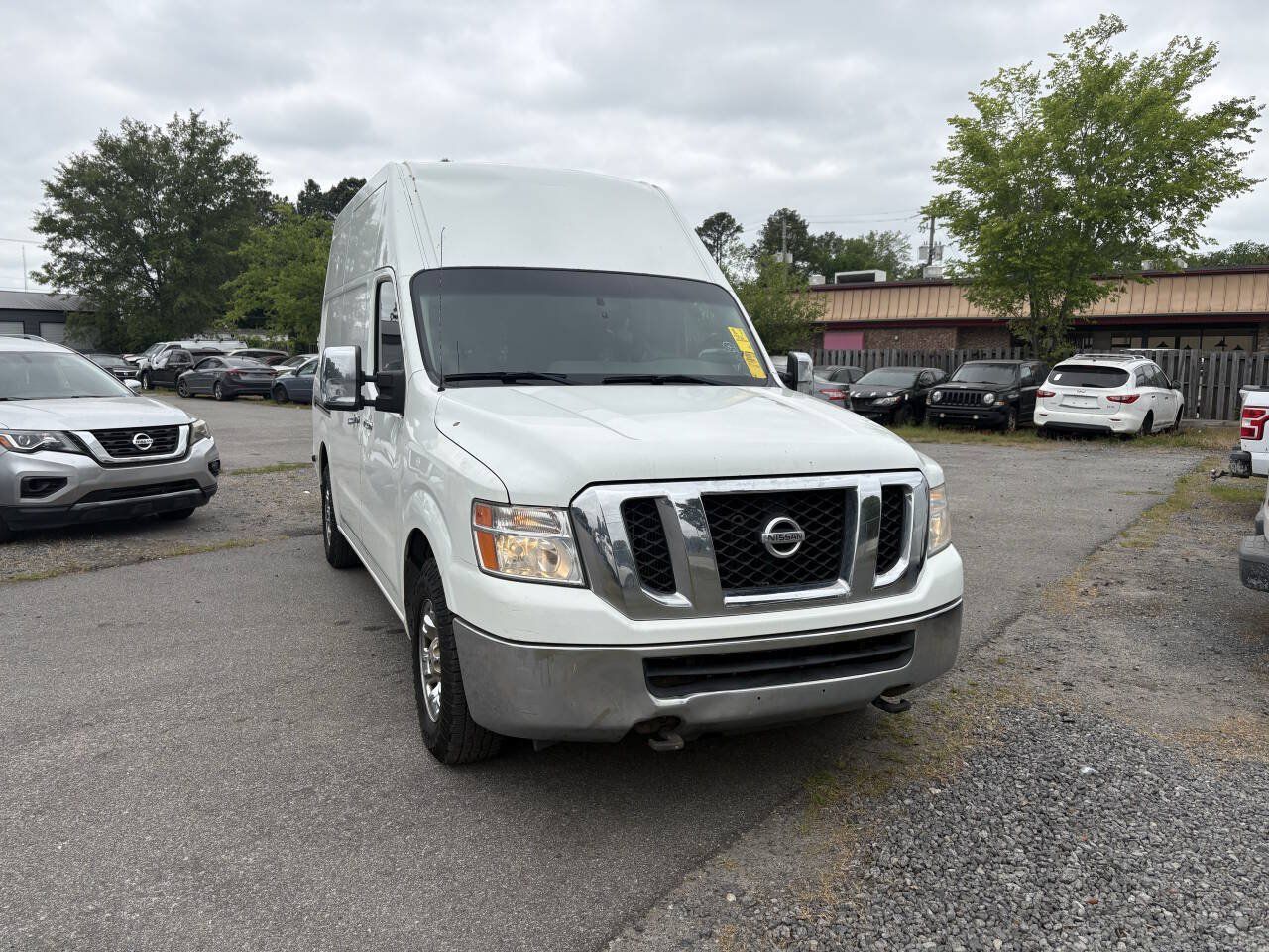 Used 2014 Nissan NV 2500 SV w/ V8 Appearance Package RWD image 1