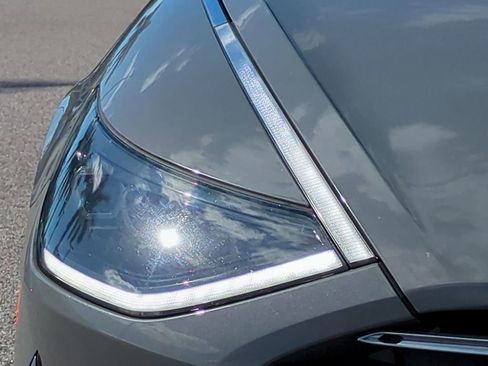 Certified 2022 Hyundai Sonata Limited image 9