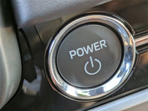 New 2025 Mitsubishi Outlander SE image 30