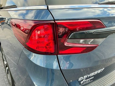 Used 2026 Honda Odyssey EX-L image 13
