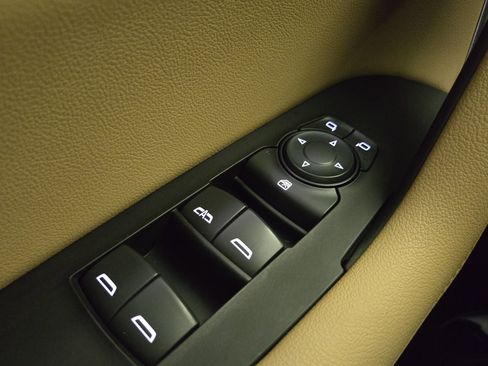Used 2019 Chevrolet Blazer Premier AWD/4WD image 27