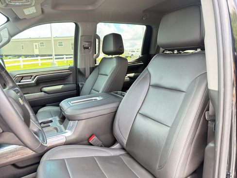 Used 2022 Chevrolet Silverado 1500 LTZ w/ Technology Package AWD/4WD image 21
