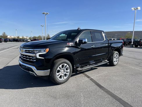 New 2026 Chevrolet Silverado 1500 LTZ w/ Z71 Off-Road Package AWD/4WD image 3