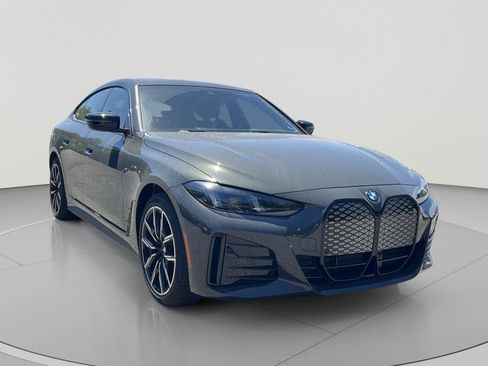 New 2026 BMW i4 eDrive40 w/ M Sport Package RWD image 6