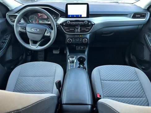 Certified 2022 Ford Escape SE image 9