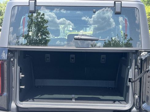 New 2025 Ford Bronco 4-Door AWD/4WD image 19