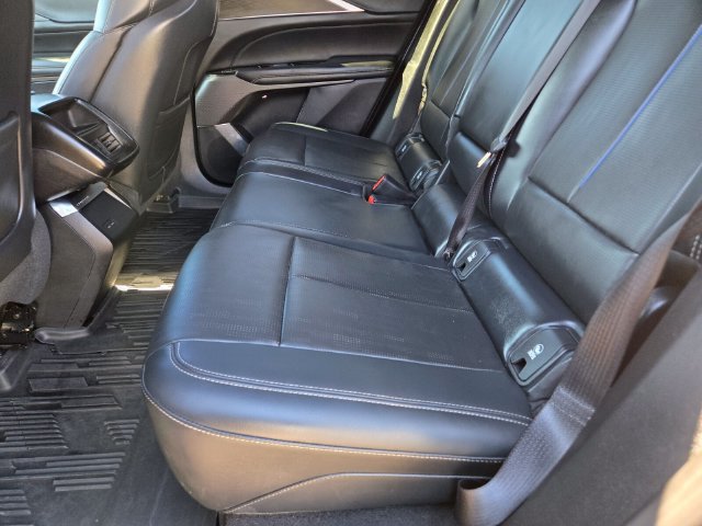 Used 2024 Cadillac Lyriq Luxury w/ LPO, Floor Liner Package RWD image 11
