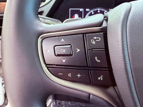 Certified 2024 Lexus ES 350 w/ Premium Package FWD image 20
