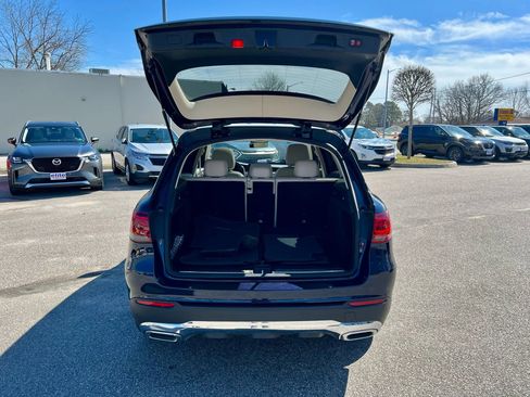 Used 2022 Mercedes-Benz GLC 300 4MATIC w/ Multimedia Package Lite image 12