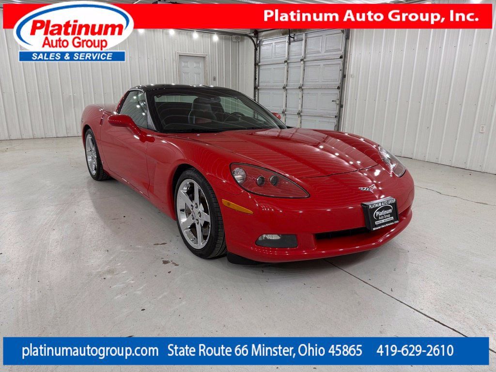 Used 2007 Chevrolet Corvette Coupe w/ Preferred Equipment Group RWD image 7