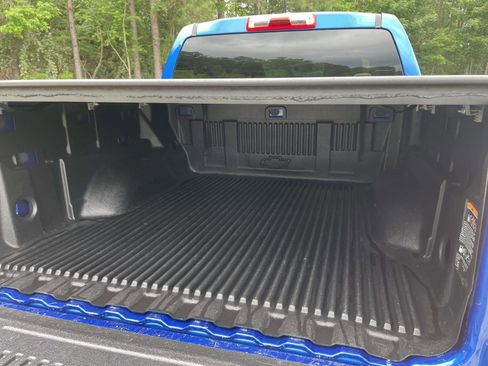 Used 2018 Chevrolet Colorado W/T w/ WT Convenience Package RWD image 28