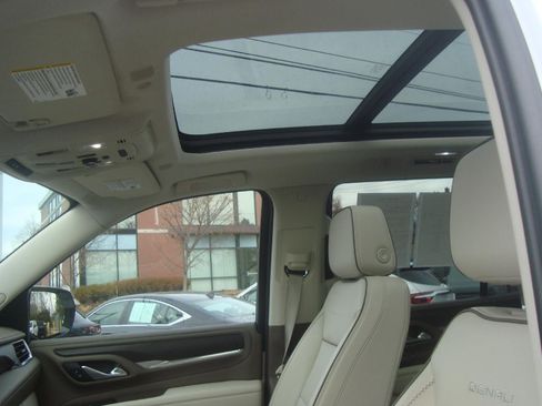 Used 2024 GMC Yukon Denali w/ Max Trailering Package image 16