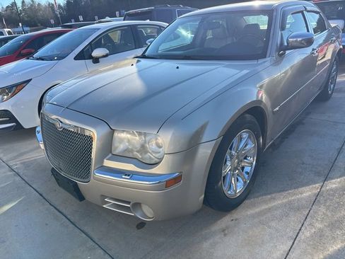 Used 2006 Chrysler 300 C image 11