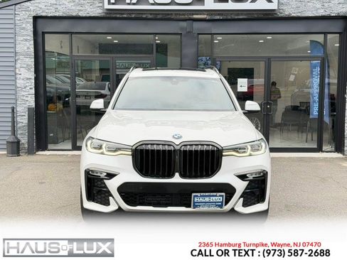Used 2021 BMW X7 xDrive40i w/ M Sport Package AWD/4WD image 7