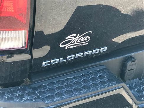 Used 2024 Chevrolet Colorado Trail Boss w/ Advanced Trailering Package AWD/4WD image 5