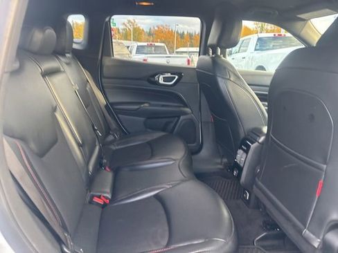 Used 2023 Jeep Compass Trailhawk image 18