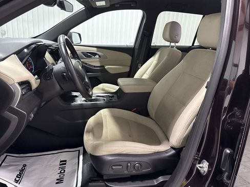 Used 2022 Chevrolet Traverse LT image 20