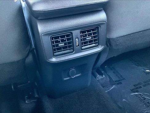 Used 2024 Toyota RAV4 LE image 32