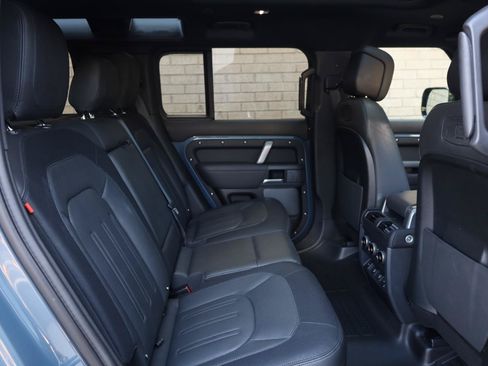 Used 2022 Land Rover Defender 110 X-Dynamic HSE AWD/4WD image 24