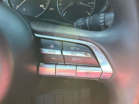 Used 2020 MAZDA MAZDA3 Premium Package image 11