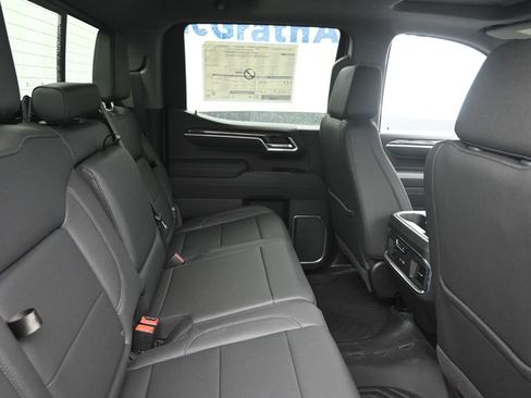 New 2026 Chevrolet Silverado 1500 LTZ w/ LTZ Premium Package AWD/4WD image 8