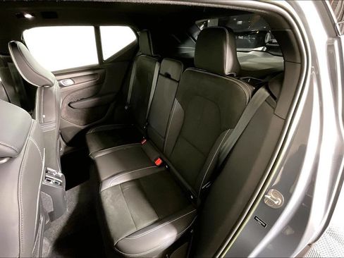 Used 2023 Volvo XC40 Recharge Plus w/ Protection Package Premier AWD/4WD image 25