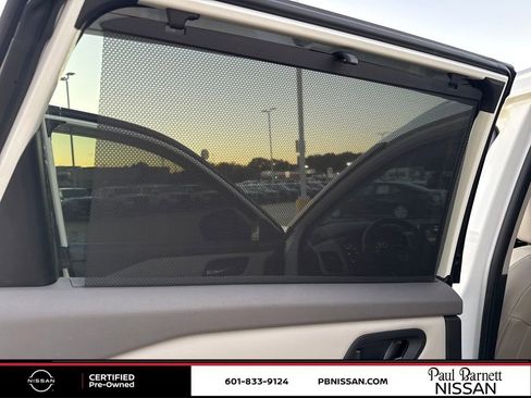 Certified 2023 Nissan Rogue SV w/ SV Premium B Package image 28