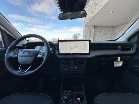 New 2026 Ford Maverick Lobo image 32