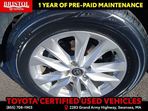 Certified 2023 Toyota Corolla Cross LE w/ Moonroof Package image 11