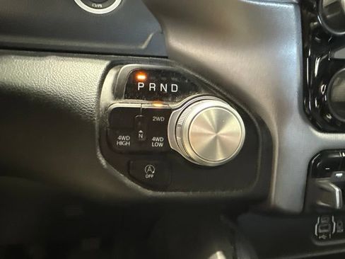 Used 2024 RAM 1500 Laramie AWD/4WD image 33