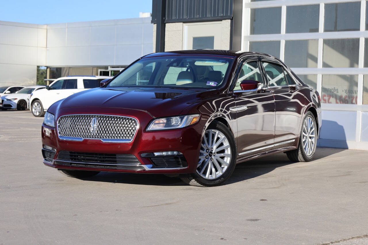 Used 2019 Lincoln Continental Select w/ Continental Climate Package FWD image 3