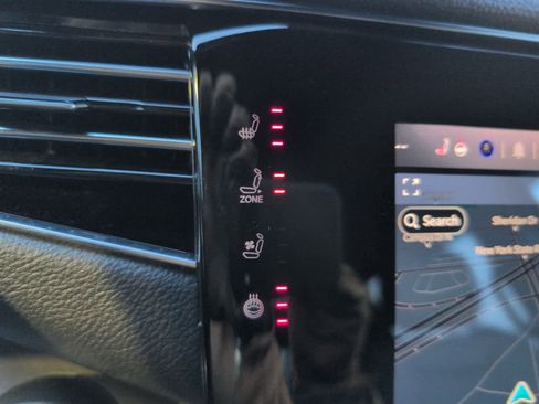 Used 2023 Jeep Wagoneer Series II image 21